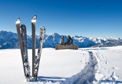 symbolfoto-winter-ski-c-profer-partner