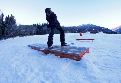 vanessa-laub-boardslide-flatbox-afritz-am-see-g69-snowpark-patrick-rauter